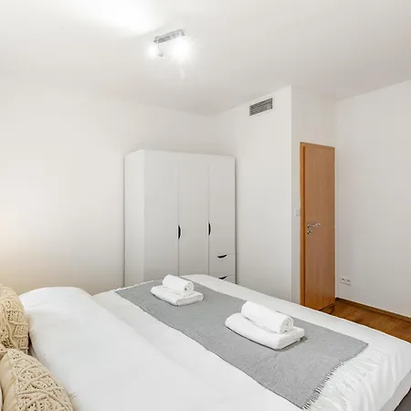 Castle Hideway براتسيلافا