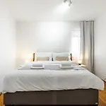 Castle Hideway Μπρατισλάβα